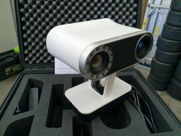 Artec Leo Plus Wireless 3D Scanner