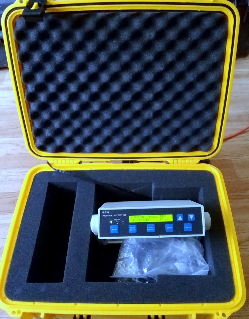 Eaton MTK2000 Power Breaker Test Kit System Unit